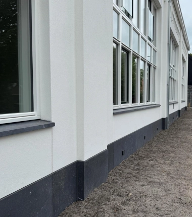 Natuurstenen gevelbekleding voor woningen en bedrijfspanden
