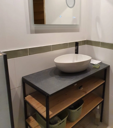 Maatwerk natuursteen voor badkamers in Noord-Holland